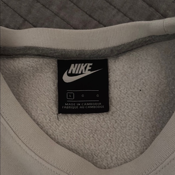 Nike White Crewneck Sweater - Picture 2 of 2